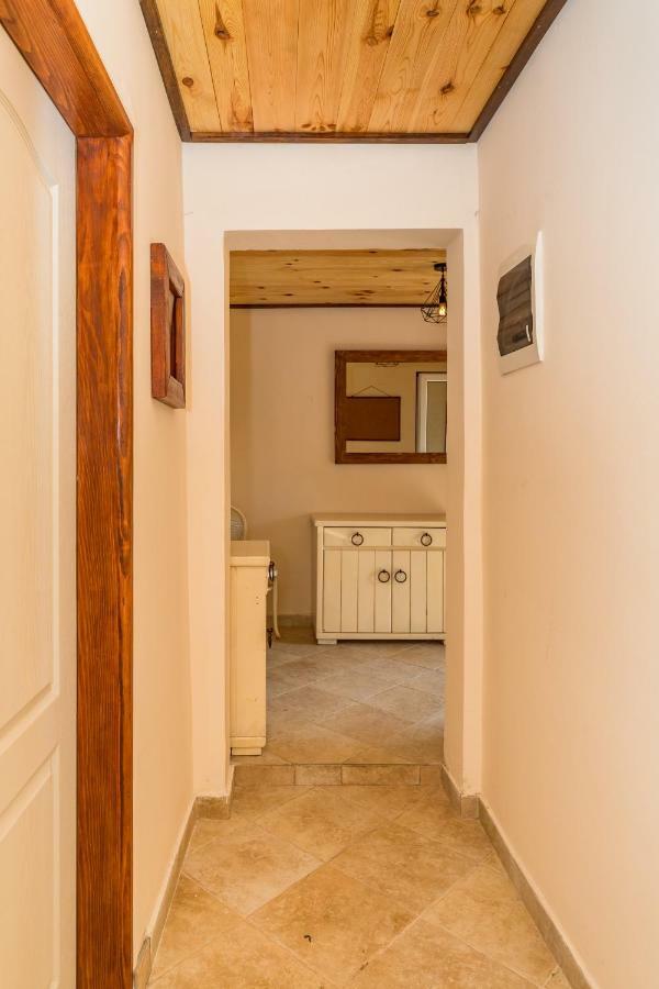 Guest House Luna Virpazar Εξωτερικό φωτογραφία