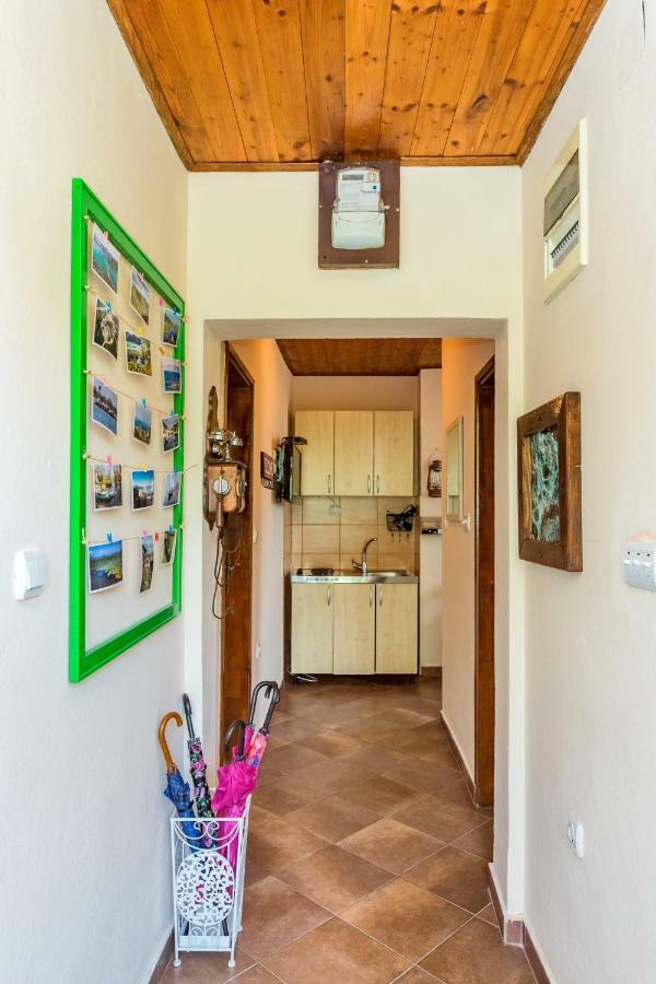 Guest House Luna Virpazar Εξωτερικό φωτογραφία