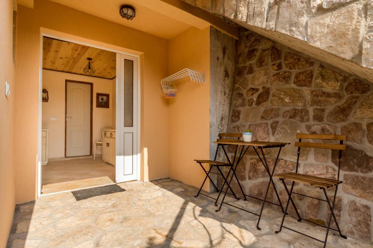 Guest House Luna Virpazar Εξωτερικό φωτογραφία